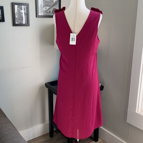 The Vanity Room A-line v-neck sleeveless dress sz large - Picture 3 of 10